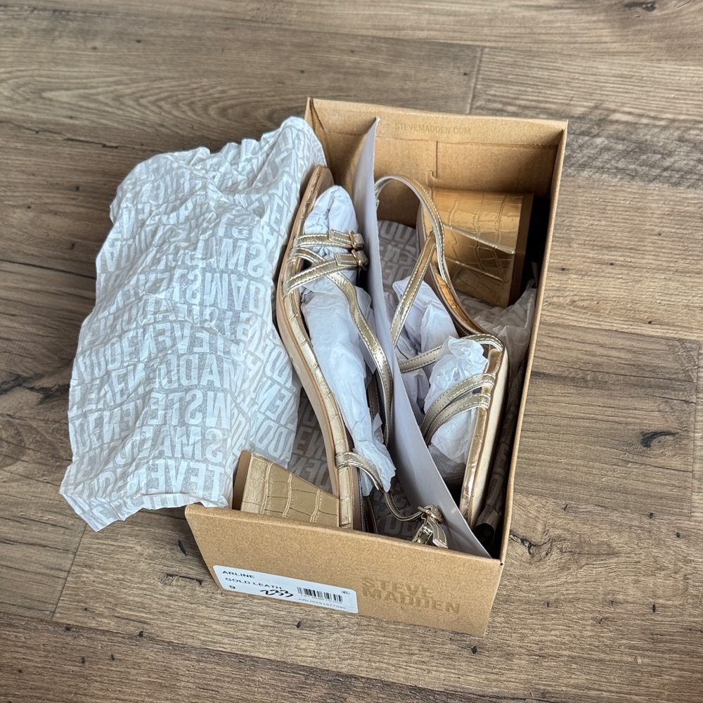LIKE NEW Steve Madden Metallic Gold Strappy Heels with box